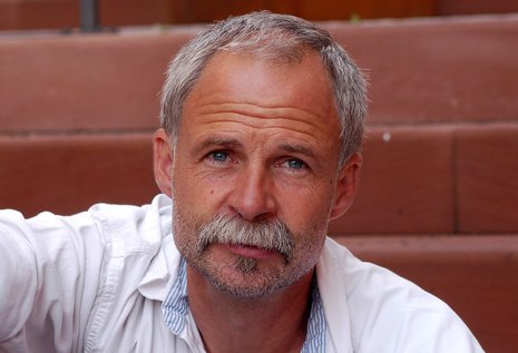 Johannes M. Becker. Der Frankreich-Experte ist Koordinator am Zentrum für Konfliktforschung der Universität Marburg.