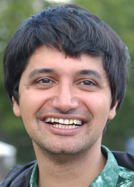 Pedram Shahyar ist Attac-Aktivist, und war sieben Jahre Koordinator und Sprecher von Attac.