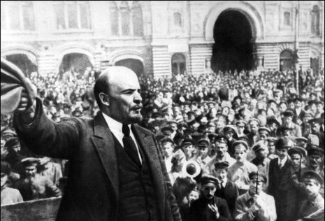 Ohne Lenin wäre der Sieg der Bolschewiki 1917 undenkbar, doch ohne die Volksmassen auch nicht.