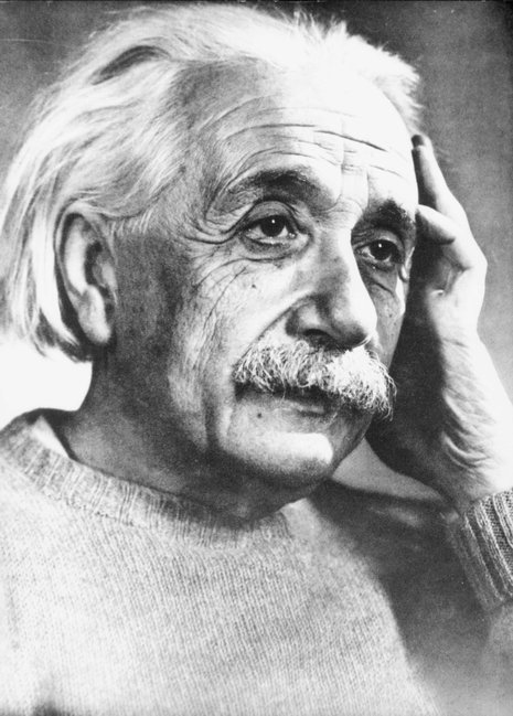 Einstein an Mach: »Es freut mich außerordentlich, dass bei der Entwicklung der Theorie die Tiefe und Wichtigkeit Ihrer Untersuchungen über das Fundament der klassischen Mechanik offenkundig wird.«