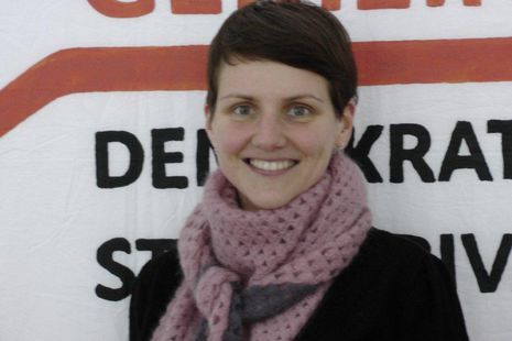 Laura Valentukeviciute engagiert sich bei attac und arbeitet als Koordinatorin bei Gemeingut in BürgerInnenhand (GiB).