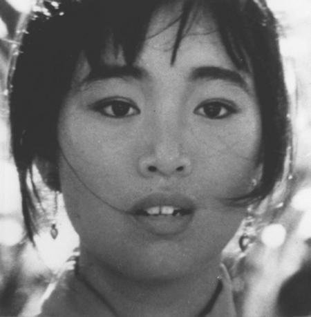 Gong Li, lange Zeit das Gesicht des chinesische Films, in »Rotes Kornfeld«