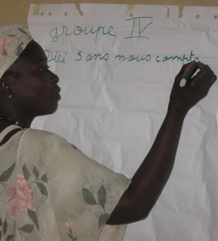 Die Frauen von USOFORAL setzen sich f&#252;r eine friedliche Zukunft in der Casamance in Senegal ein.