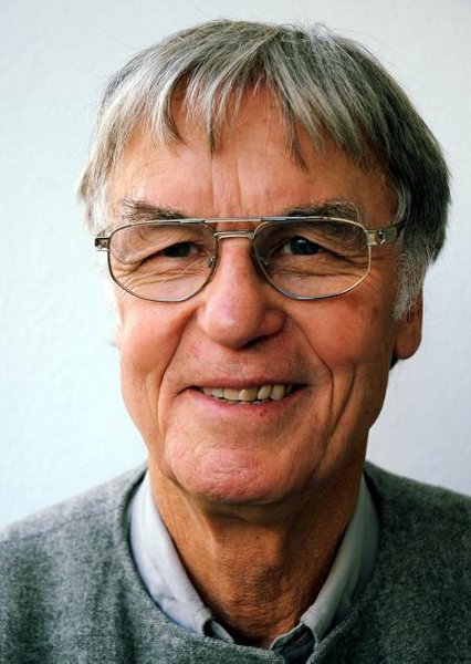 Der Politikwissenschaftler (75) ist einer der Begründer der Kritischen Friedensforschung in Deutschland.