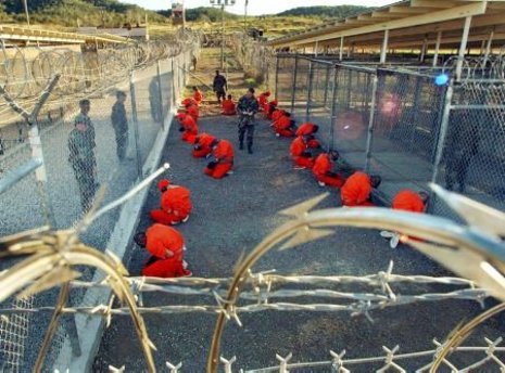 Acht Jahre Guantanamo &#8211; und Washingtons &#187;Krieg gegen den Terror&#171; geht weiter