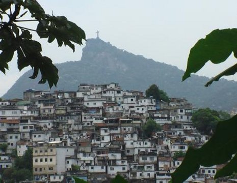 Heute gibt es bereits 500 solcher Favelas in Rio de Janeiro.