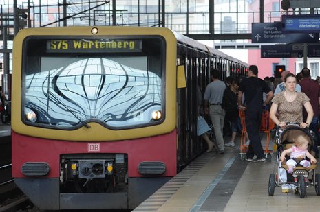 S-Bahn fährt nur langsam aus der Krise.