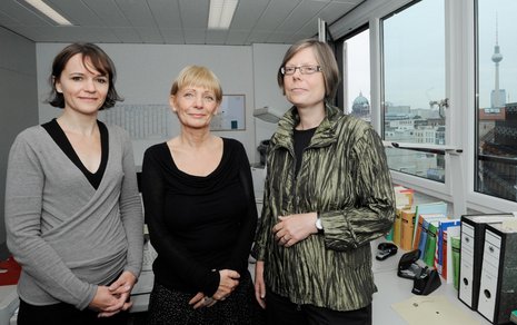 Melanie Gaida, Stephanie Thieme und Dr. Gudrun Raff (v.l.n.r.) gehören zum Redaktionsstab Rechtssprache.