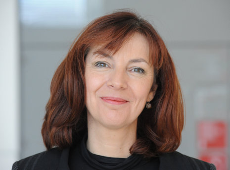 Kerstin Kaiser, 1960 in Stralsund geboren, ist seit 1999 Mitglied des Potsdamer Landtages und seit 2005 Fraktionschefin. Zur Landtagswahl 2009 war sie Spitzenkandidatin der Partei Die LINKE.