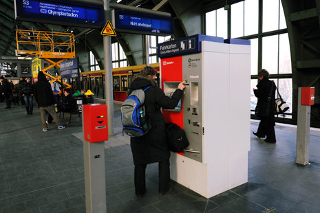 Fahrgäste zahlen bei der S-Bahn weiter drauf.