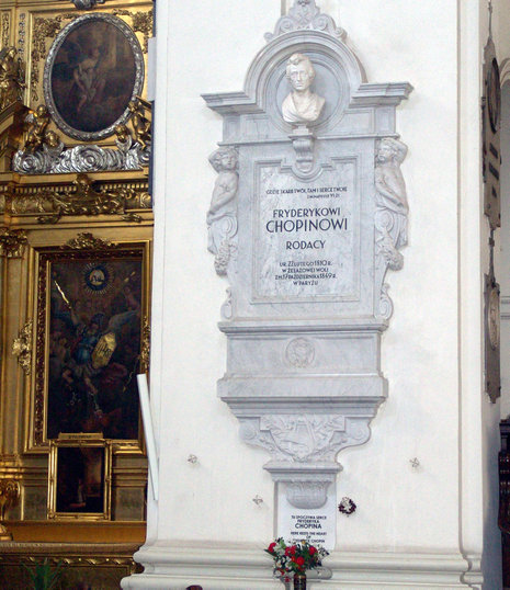 Eingemauert in einer Säule der Heilig-Kreuz-Kirche in Warschau ruht das Herz Chopins. ND-