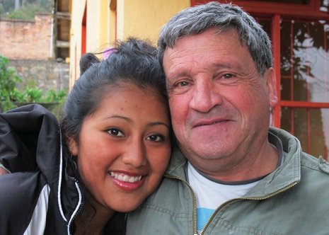 José Luis Campo (r.) mit Angelica Gómez, der Bürgermeisterin der Kinderrepublik Benposta.