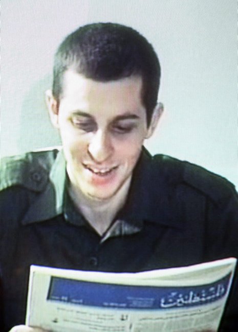 Gilad Schalit auf einem Bildschirmfoto des israelischen Fernsehens vom
2. Oktober 2009