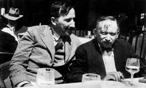 Stefan Zweig (links) und Joseph Roth in Ostende, Belgien, 1936