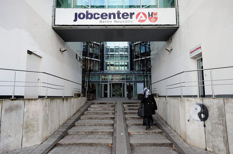 Unter scharfer Beobachtung: Deutschlands größtes Jobcenter in Neukölln