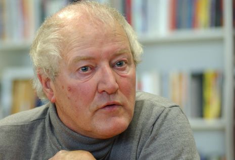 Gerhard Armanski ist Professor für Kultur- und Sozialgeschichte.